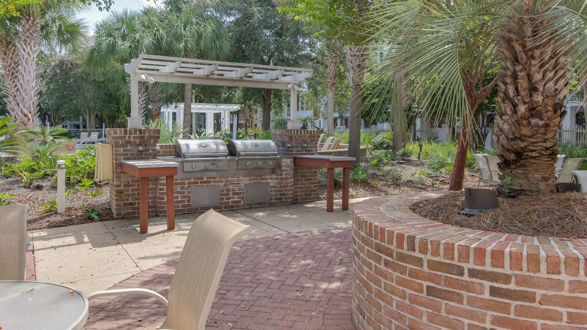 Le Jardin 168 Villa Destin Holiday home